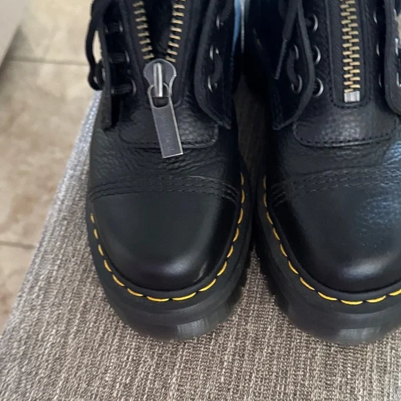 Dr. Martens Black Leather Footbed - Picture 7 of 7